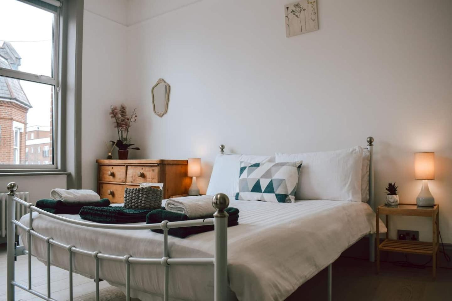 The Twickenham Apartment Near Strawberry Hill מראה חיצוני תמונה