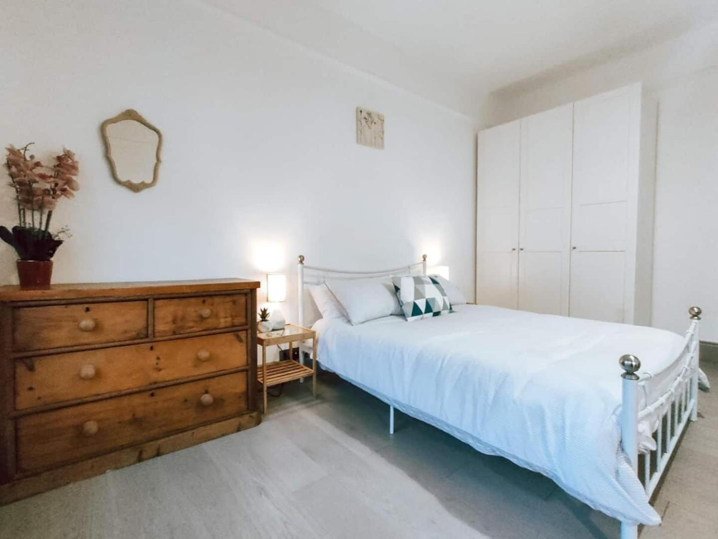 The Twickenham Apartment Near Strawberry Hill מראה חיצוני תמונה